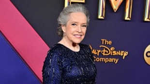 Kathy Bates bei einer Afterparty der Emmy-Preisverleihung 2024 (Bild: APA Pool/AFP/Frederic J. BROWN)