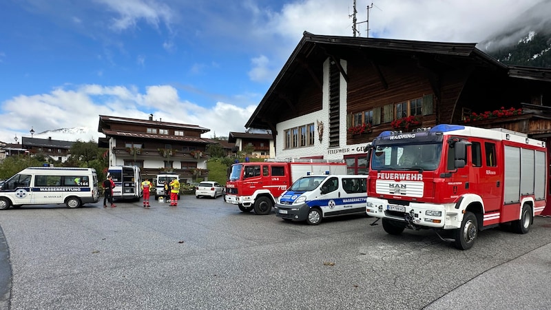 Several emergency services have been searching for the woman since Monday evening. (Bild: ZOOM Tirol/zoom.tirol)