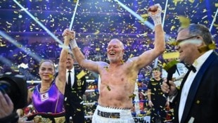 Der alte und designierte neue Champion: Das TV-Comeback von Stefan Raab entwickelt sich zum absoluten Volltreffer. (Bild: Raab Entertainment/Willi Weber)