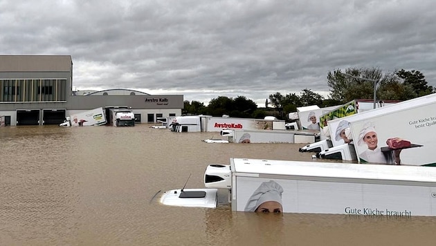 The AstroKalb company's premises were completely flooded by the storm - damage running into millions is to be expected. (Bild: AstroKalb)