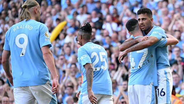 Manchester City star Rodri (right) speaks plainly. (Bild: APA/AFP)