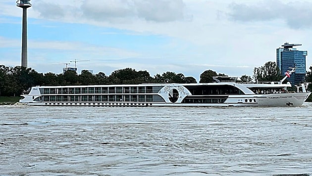 Die MS Thurgau Prestige bleibt bis auf Weiteres in Wien gestrandet. (Bild: APA/THURGAU TRAVEL)