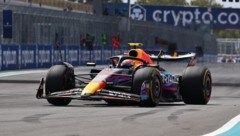 In Miami gingen Sergio Perez (im Bild) und Max Verstappen 2023 mit Sonderlackierung auf Punktejagd. (Bild: AFP/APA/ANGELA WEISS)