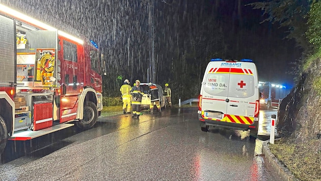 Big job for the fugitive accident driver in the Brandenberg valley. (Bild: ZOOM Tirol/zoom.tirol, Krone KREATIV)