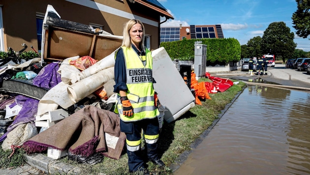 The tides are receding and the piles of garbage that have washed ashore are becoming visible. The next challenge that the people of Lower Austria have to overcome. (Bild: Antal Imre)