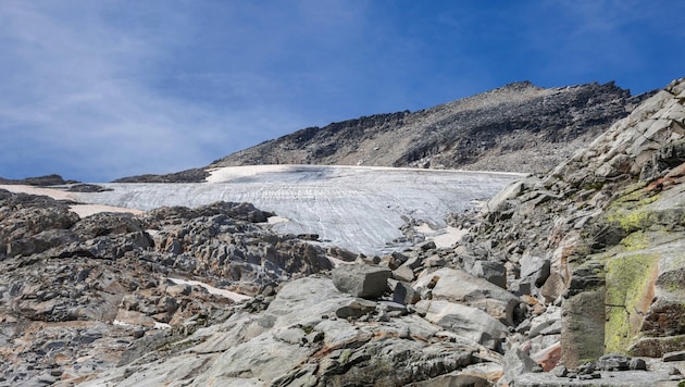 Die Gletscherschmelze in den Alpen, hier beim Stubacher Sonnblick, geht deutlich schneller voran als noch vor wenigen Jahren gedacht. (Bild: Hölzl Roland)