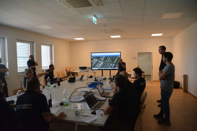 Im Zurndorfer Feuerwehrhaus gab es Besprechungen.  (Bild: Charlotte Titz)