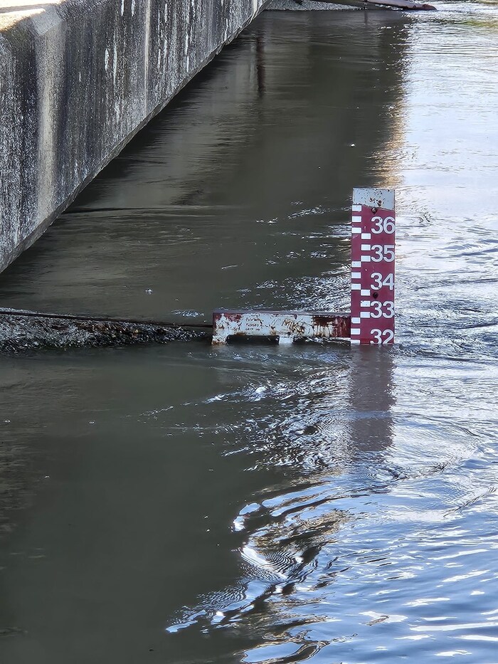 Das Wasser steigt noch immer. 