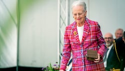 Margrethe am Montag bei einer Preisverleihung im Karen Blixen Museum in Rungsted (Bild: AP ( via APA) Austria Presse Agentur/Ida Marie Odgaard/Ritzau Scanpix via AP)