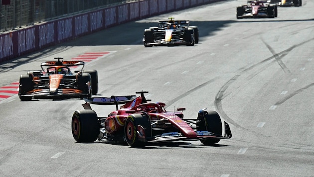 Formula 1 makes a stop in Singapore. (Bild: APA/AFP/Andrej ISAKOVIC)