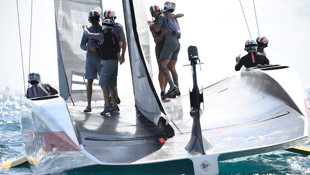 Luna Rossa is in the final of the Louis Vuitton Cup. (Bild: AFP/APA/Josep LAGO)