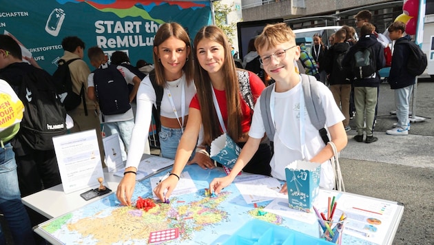 Tinkering, trying things out, experimenting: Children immerse themselves in the world of technology at the "Science Garden Festival" (Bild: Jauschowetz Christian)