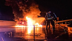 Brandalarm auf einem Firmenareal in Lienz.  (Bild: Philipp Brunner)