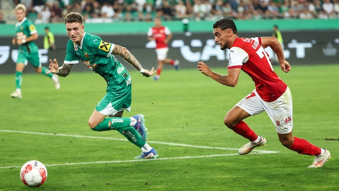 Bolla beackert Rapids rechte Seite.