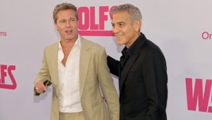 Brad Pitt und George Clooney sind gerade auf Promotion-Tour für ihren gemeinsamen neuen Film „Wolfs“. (Bild: APA Pool/Getty Images via AFP/GETTY IMAGES/KEVIN)