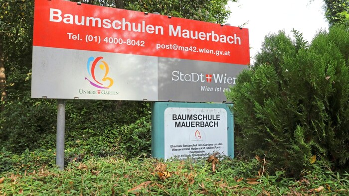 Die Anlage ist zwar nicht öffentlich zugänglich. Schulen, Kindergärten oder auch Privatgruppen können nach Voranmeldung Führungen bekommen. 