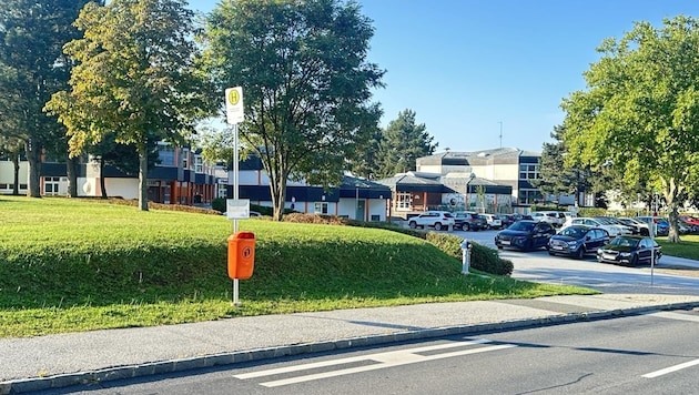 According to a federal decree, children are legally allowed to wait one hour for the bus. This is causing a stir among parents in Großpetersdorf. (Bild: Schulter Christian)