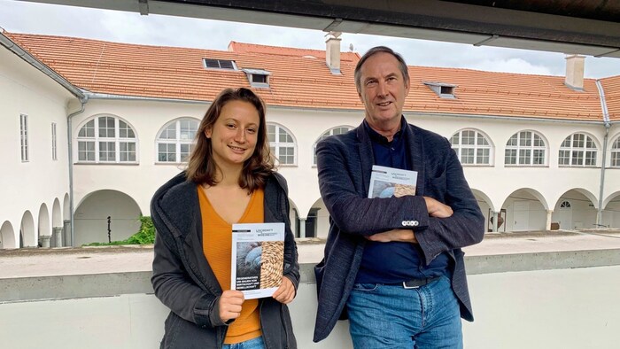 Dr. Horst Groß und Sophia Fritzer vom Wissenschaftsverein