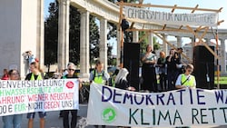 Am Freitag protestierten österreichweit Tausende gegen die Klimapolitik der Regierung. (Bild: Jöchl Martin)