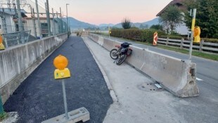 Die Unfallstelle am Tag danach.