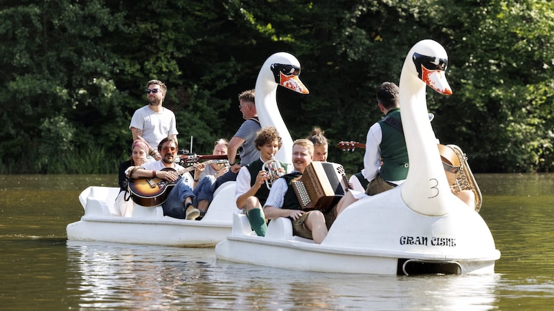 Recording of the TV show on Lake Thaler (Bild: Erwin Scheriau)