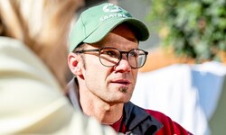 Die Flut kam und überschwemmte Hof und Felder von Landwirt Bernhard Fidler.