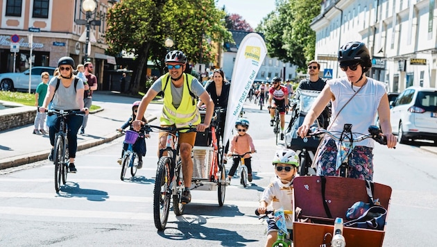 "Kidical Mass" is a demonstration authorized for children. On Saturday, the bike lobby staged this type of demonstration in the city center. (Bild: Radlobby Kärnten / Hubmann)