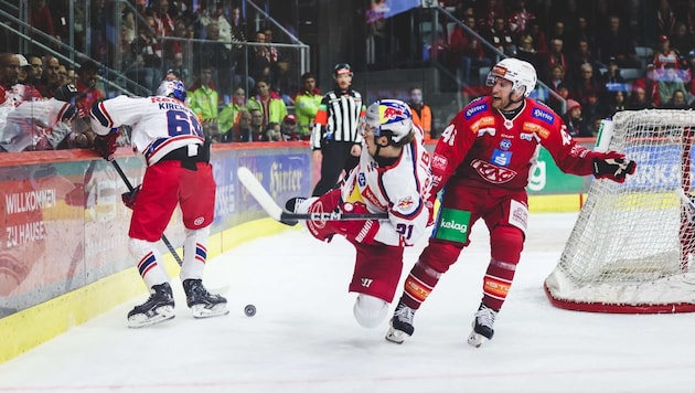 Bourke (center) and Co. slipped in the finish at the KAC. (Bild: GEPA pictures)