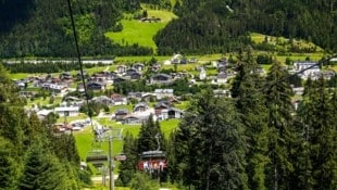 In Flachau hat Ex-Landesrat Hans Mayr Wohnungen gebaut, die kurzzeitvermietet werden sollen (Bild: Gerhard Schiel)