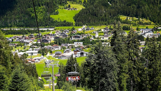 In Flachau hat Ex-Landesrat Hans Mayr Wohnungen gebaut, die kurzzeitvermietet werden sollen (Bild: Gerhard Schiel)