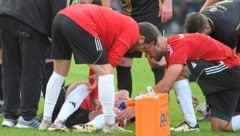 Oli Krappinger am Boden: Straßburgs Freistoß-Held verdrehte sich nur vier Minuten nach dem „Doppelpack“ das Knie. (Bild: Sobe Hermann/Ersteller : Hermann Sobe , 9232 Rosegg, Urheberrecht , Credit -Photo by Medienservice HS H.Sobe)