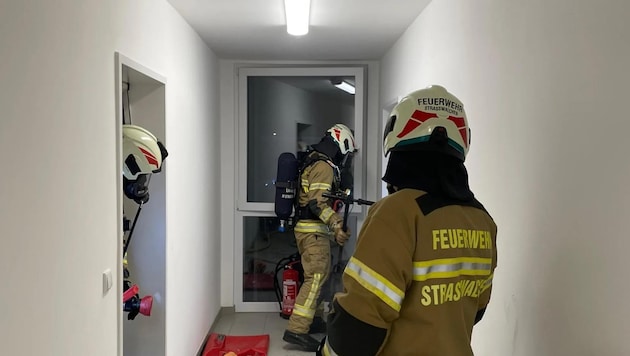 Fortunately, the firefighters were able to extinguish the device quickly (Bild: FF Straßwalchen)