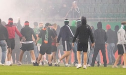 Wilde Szenen nach dem Wiener Derby