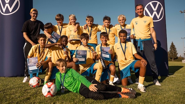 The youngsters of SAK 1914 triumphed at the tournament in Seekirchen. (Bild: BAZZOKA/Lisa Burck )