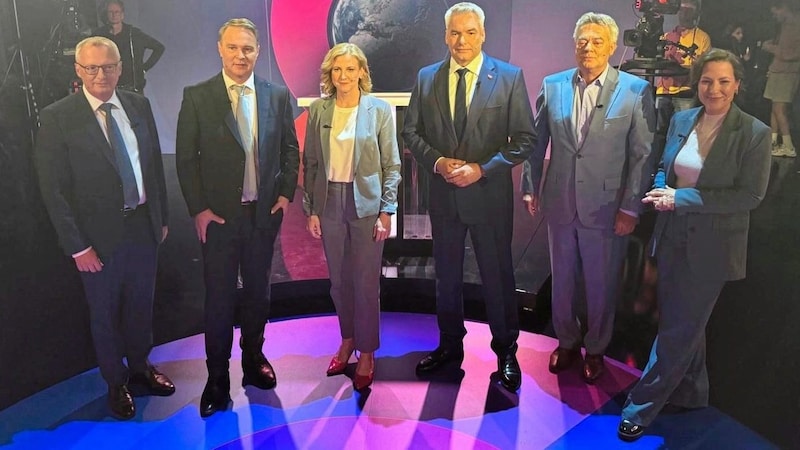 The top candidates with Klaus Herrmann, managing editor of the "Krone" and Manuela Raidl (Bild: PULS 4, ATV, Krone TV & JOYN)