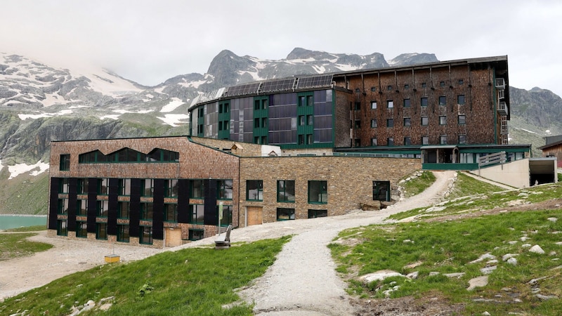 The expansion of the mountain hotel at 2300 meters above sea level became a bone of contention and ultimately a nail in the coffin. (Bild: Roland Hölzl)