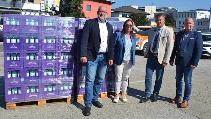 Erwin Smole (Stadtwerke Klagenfurt), Dr. Nadja Ladurner (Gesundheitsamt), Stadtchef Christian ...