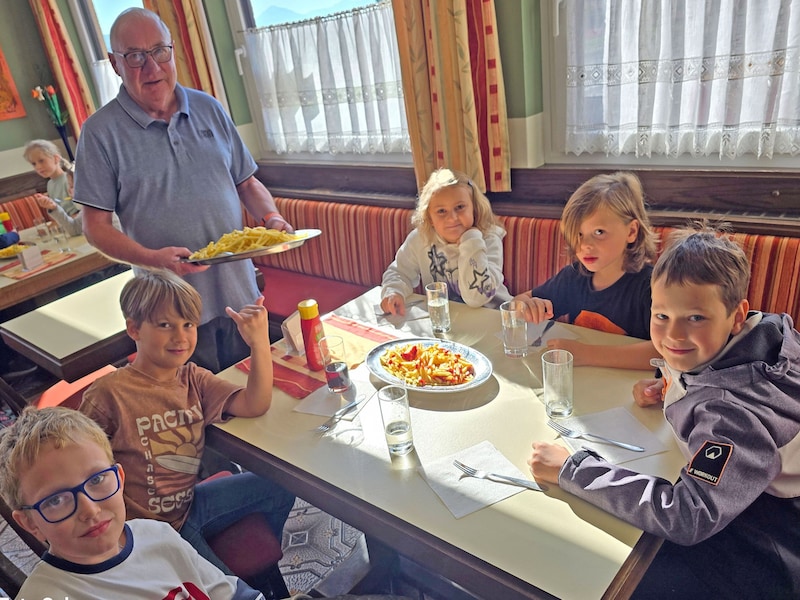 Zum Schluss gab es Pommes für die Kids! (Bild: Sobe Hermann)