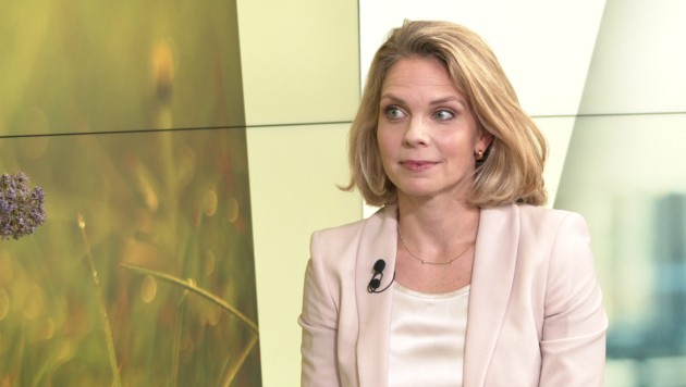 Dr. Katharina Alder is a pharmacist specializing in dermatology at RAUSCH. (Bild: krone.tv)