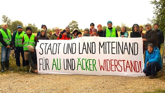 The start of construction work on the Wiener Neustadt eastern bypass was accompanied by protests from road opponents. (Bild: 2024.CCO 1.0)