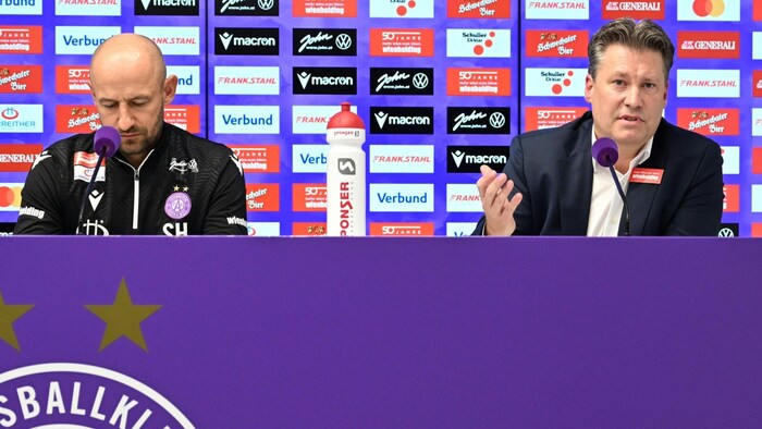 Austria-Trainer Stephan Helm und Austrias Finanzvorstand Harald Zagiczek