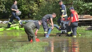 Unschätzbaren Wert hat die Arbeit der Feuerwehr im Katastrophenfall.  (Bild: Manfred Fesl)