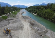 Ein ähnliches Schutzprojekt wie an der Saalach (links) soll es an der Salzach geben. (Bild: Tschepp Markus)