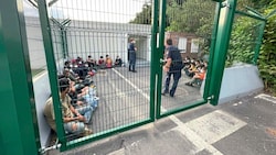 Ein Lager für Migranten an der Grenze in Ungarn ist für Doskozil nicht denkbar.  (Bild: Christian Schulter/Christian schulter)