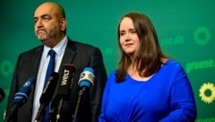 Ricarda Lang und Omid Nouripour von den deutschen Grünen (Bild: APA Pool/dpa/Fabian Sommer)