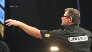 James Wade scherzte, er wolle den Darts-Weltverband PDC verklagen.