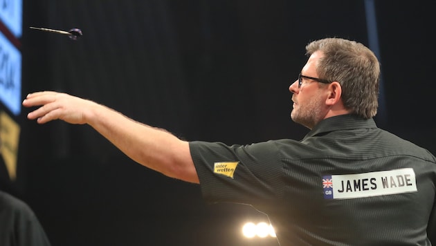 James Wade joked that he wanted to sue the darts world association PDC. (Bild: GEPA/GEPA pictures)