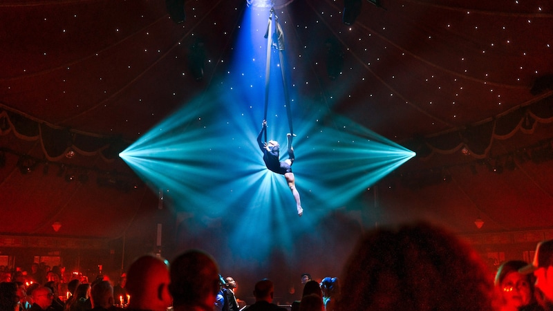 Acrobatics at the Palazzo. (Bild: Robin Schmiedebach Photography)