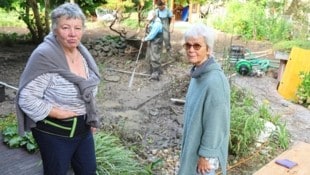 Das Grundstück von Irmgard Slanar und Regine Kalisch ist verwüstet. Das Haus nicht mehr bewohnbar. (Bild: Zwefo)