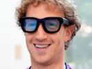 Auf der Jagd nach hochrangigen KI-Profis greift Meta-Chef Mark Zuckerberg tief ins Börsel.
